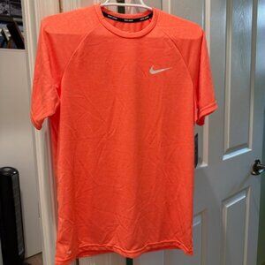 Men's Nike Dri-FIT UPF 40+ Hydroguard Short Sleeve Swim Tee NWT